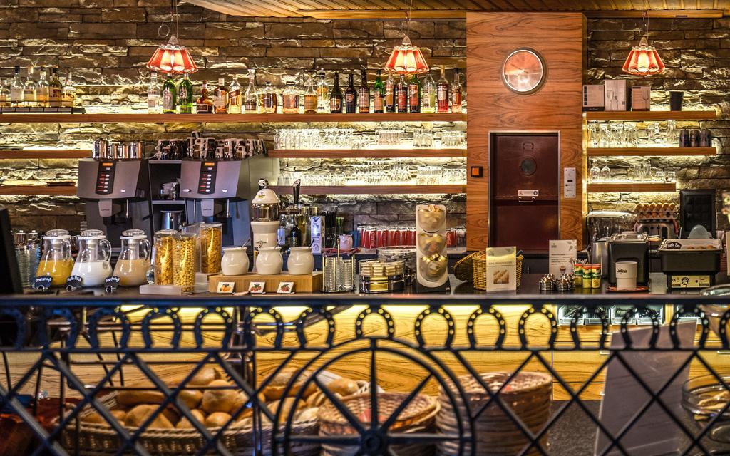Hotel Ochsen By Mountain Hotels Davos Bagian luar foto
